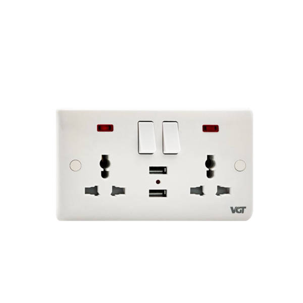 VGT - Socket universal switch - 2 gang with 2 USB ports